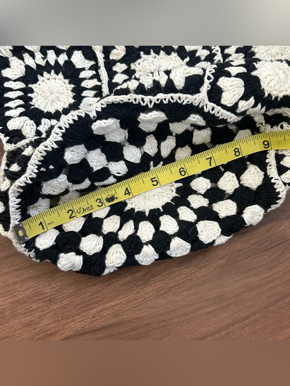 Urban Outfitters Crochet Granny Square Shoulder Bag Boho Black Cream - Picture 13 of 15